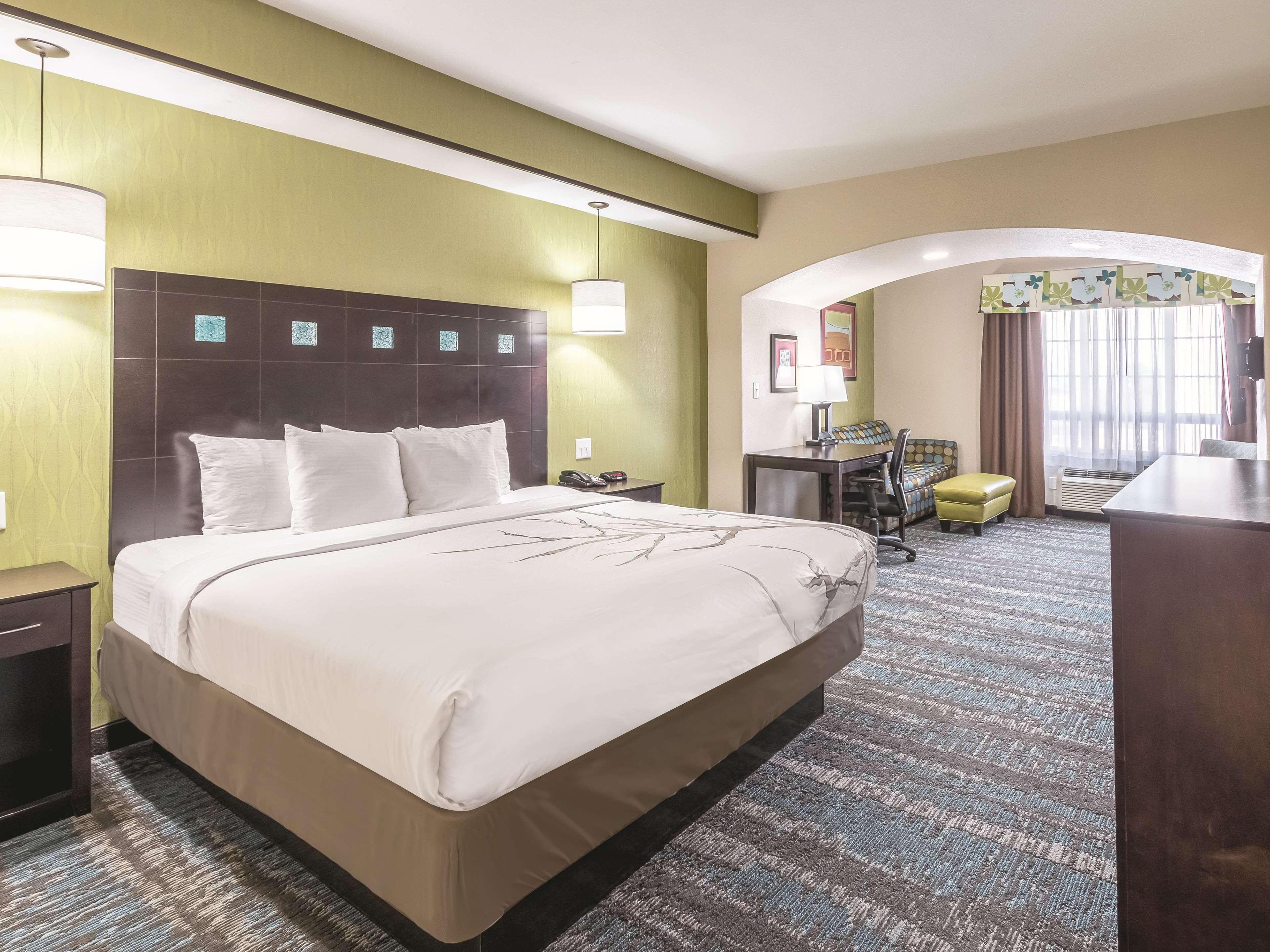 La Quinta By Wyndham Dallas Grand Prairie South Exterior photo