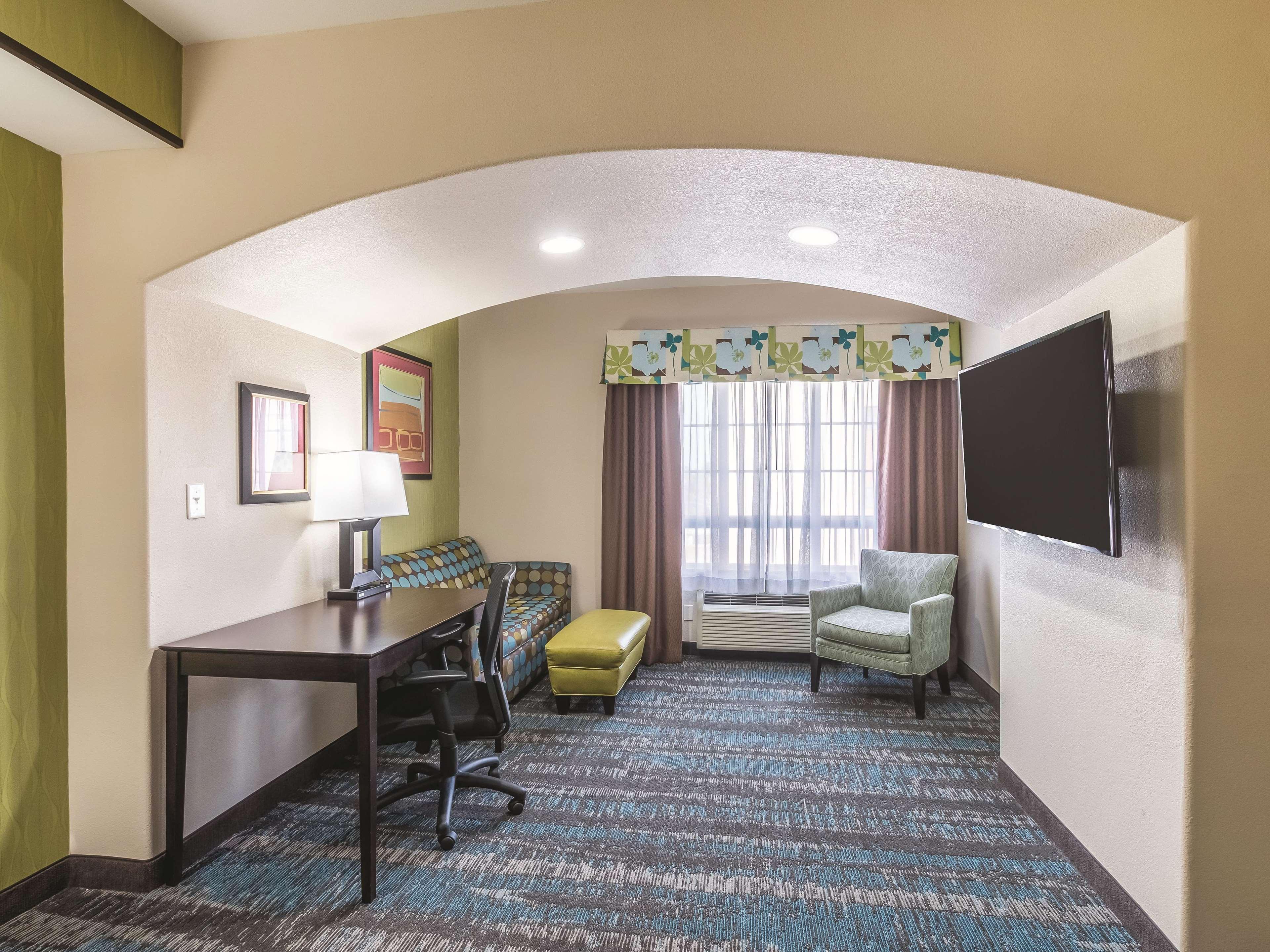 La Quinta By Wyndham Dallas Grand Prairie South Exterior photo