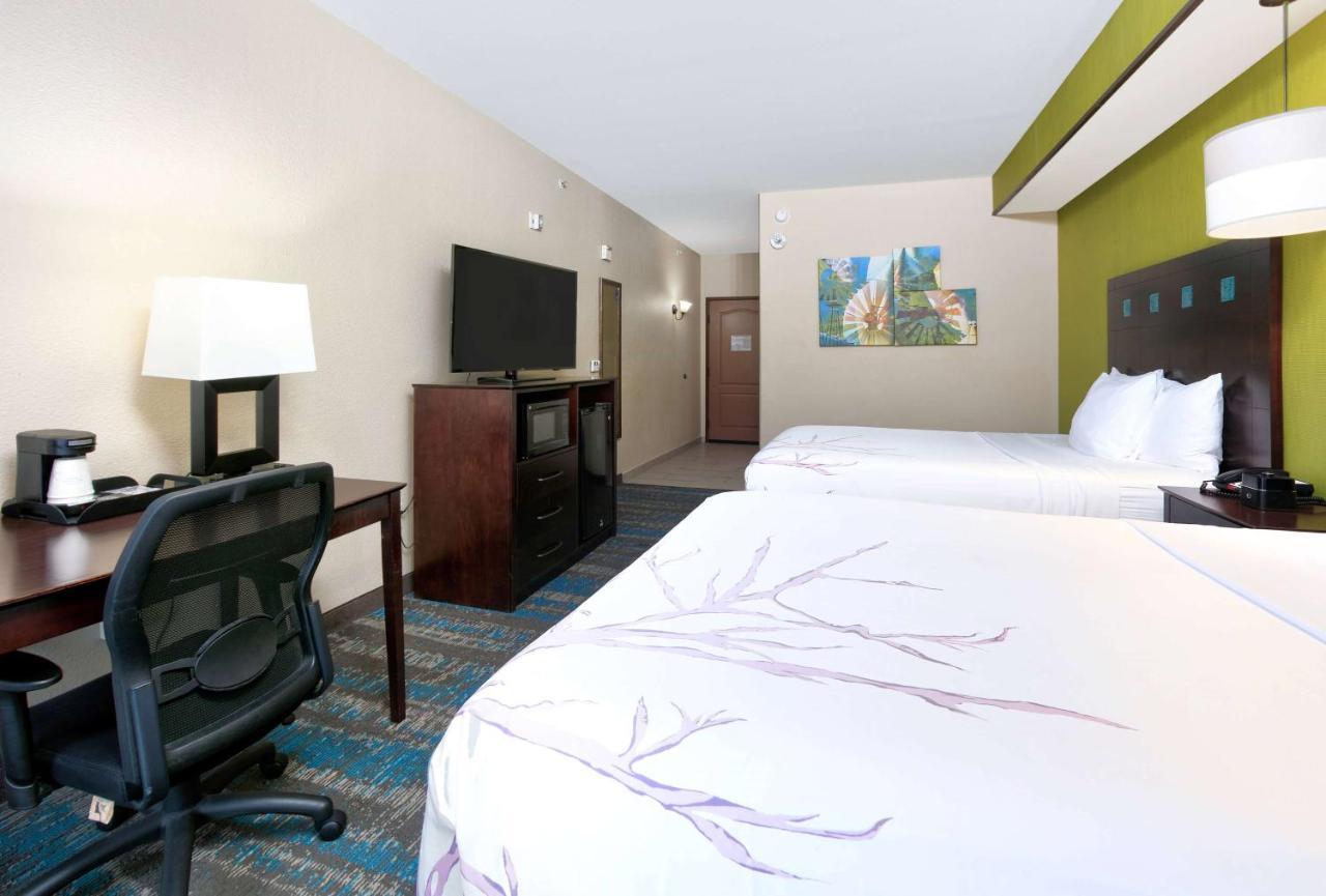 La Quinta By Wyndham Dallas Grand Prairie South Exterior photo