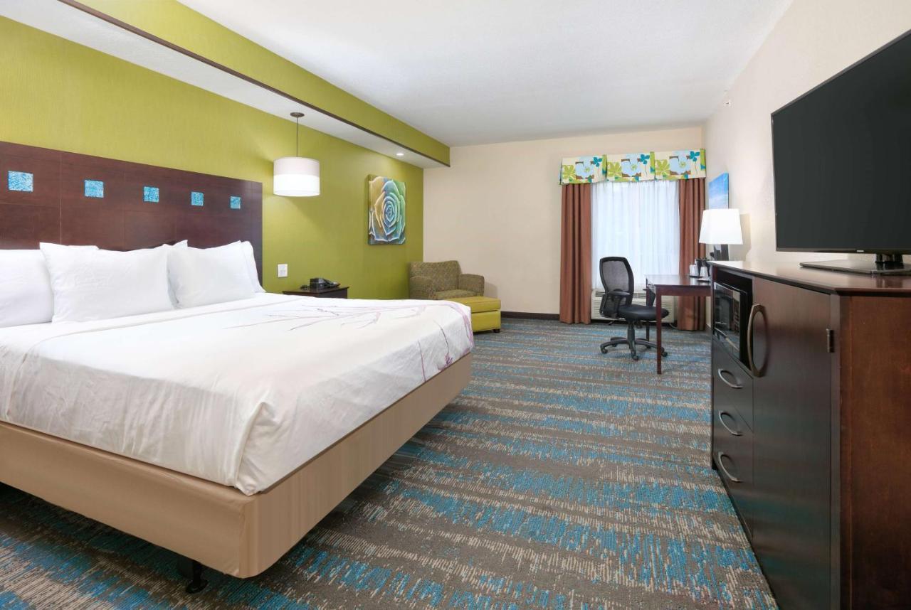 La Quinta By Wyndham Dallas Grand Prairie South Exterior photo