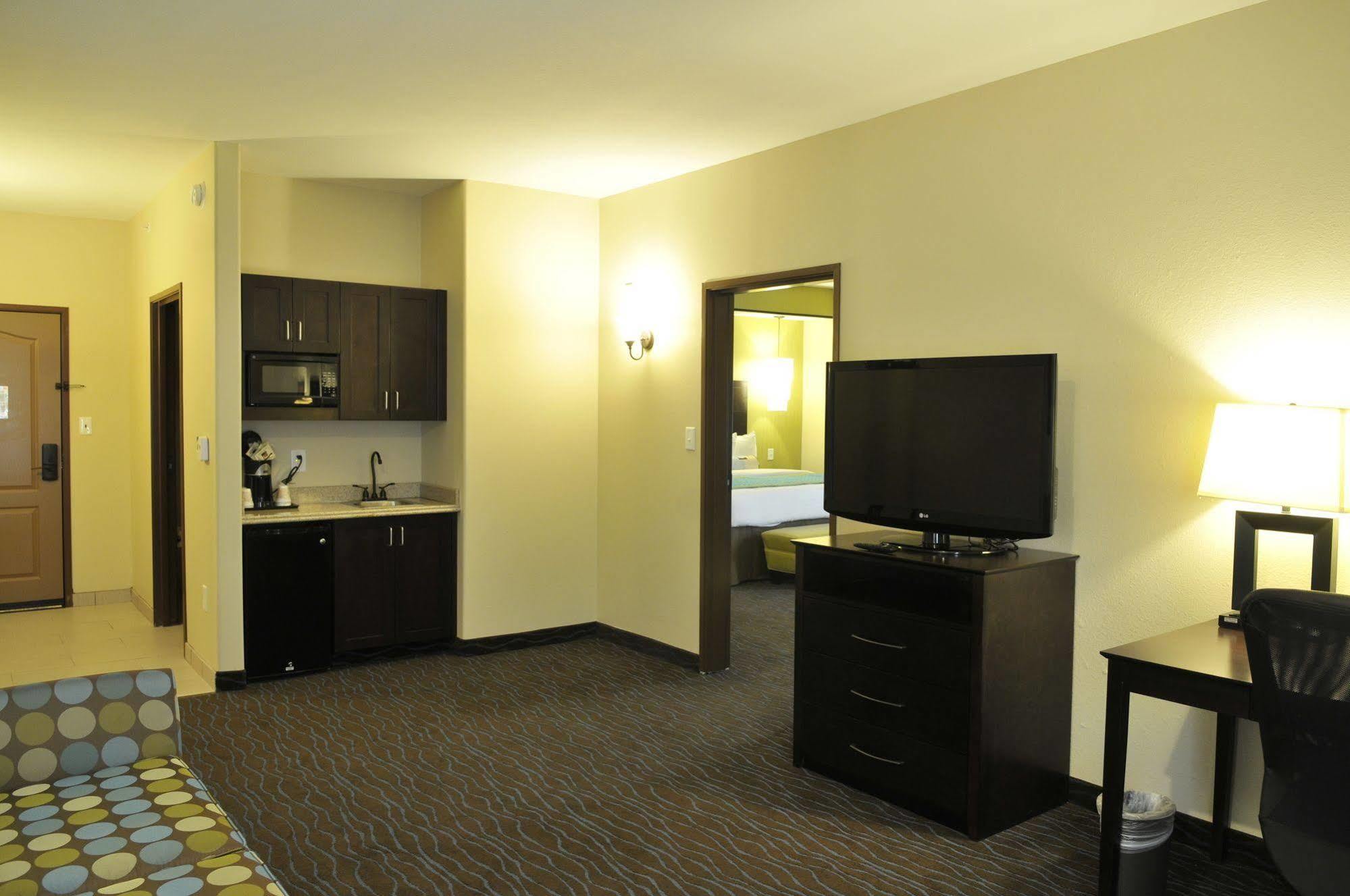La Quinta By Wyndham Dallas Grand Prairie South Exterior photo