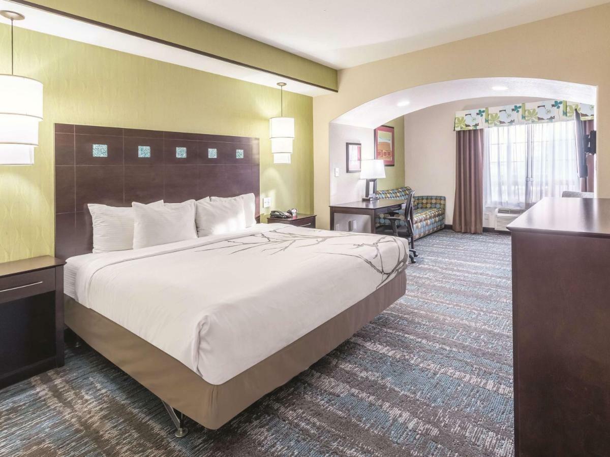 La Quinta By Wyndham Dallas Grand Prairie South Exterior photo